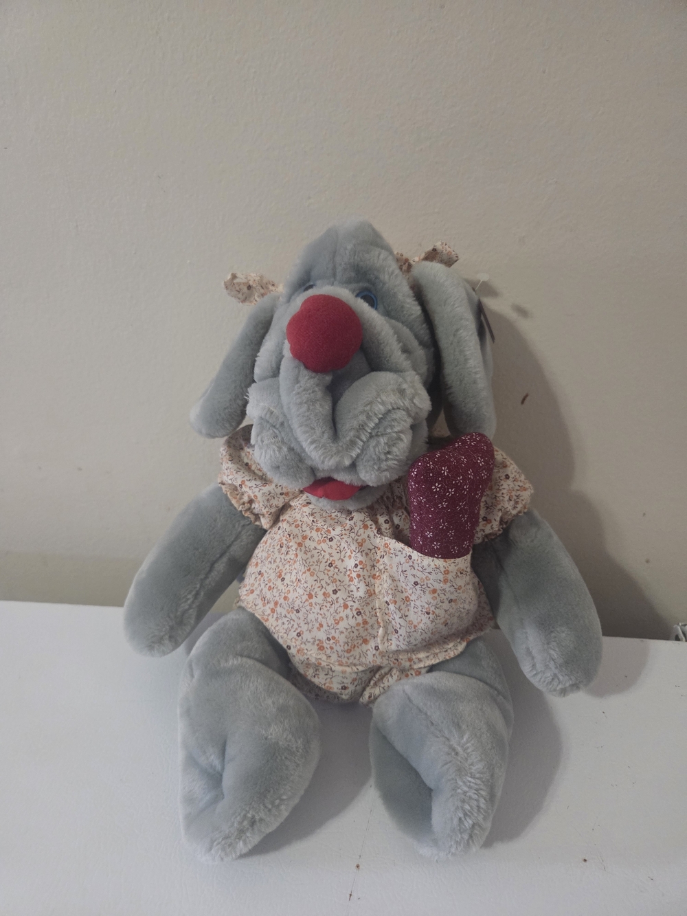 Vintage Ganzbros WRINKLES Hand Puppet 1981 Plush Dog With Dress And Bome